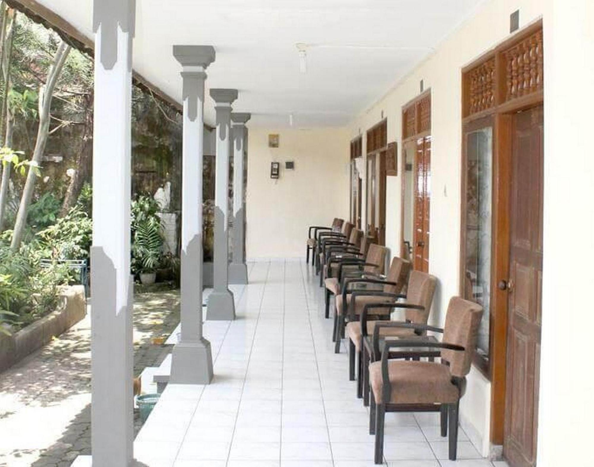 Pulau Bali Hotel Denpasar Redpartner Exterior foto